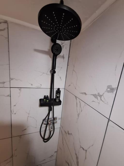 Queen Suites 60M2 Thessaloníki Exteriör bild